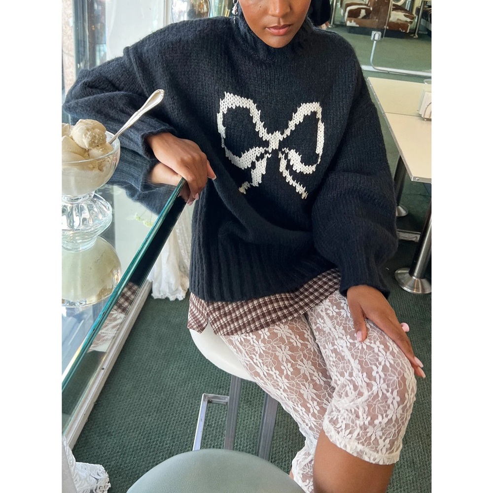Lisa Says Gah Cece Turtleneck Sweater Size M/L Black Ink Bow Knit Oversized Cozy - Picture 2 of 14